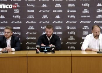 Amodeo afirma que as negociações com o Volta Redonda para o empréstimo do jovem lateral Paulo Ricardo ainda estão em andamento.