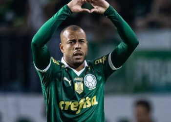 Rumores sobre o Vasco: lateral Mayke em negociação avançada com o Santos