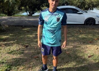 Imagem revela Paulo Ricardo vestindo o traje de treino do Volta Redonda; confira!