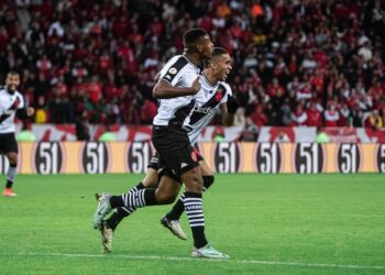 Fundamento é chave para os sucessos do Vasco sobre o Internacional no Beira-Rio; confira o retrospecto.
