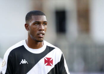 Rayan se destaca como o 3º maior goleador da história do Vasco entre atletas com menos de 19 anos.
