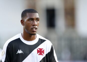 O Monaco demonstraria interesse em contratar Rayan.