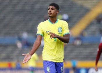 Vasco busca a reintegração de Matheus Ferreira, atualmente emprestado ao São Paulo.