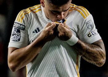 Gabriel Pec marca seu 28º gol vestindo a camisa do LA Galaxy