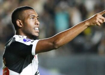 Vasco avança em negociações para extensão e valorização do contrato de Rayan