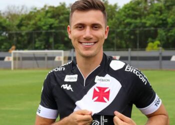 Lucas Piton é punido com o 3º cartão amarelo e desfalca o time contra o Atlético-MG na próxima partida.