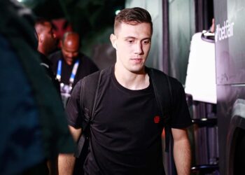 Léo Jardim e Paulo Henrique retornarão para a partida contra o Atlético-MG; Lucas Piton ficará de fora.