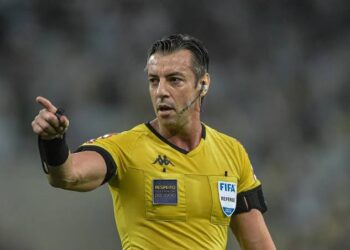 Raphael Claus, de São Paulo, será o árbitro do jogo Vasco contra CSA.