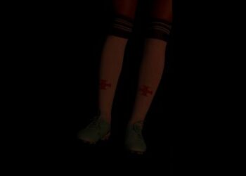 Vasco compartilha vídeo das atletas vestindo o novo uniforme feminino