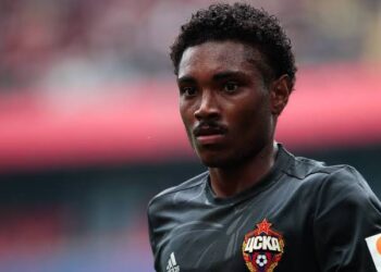 Representante de Vitinho afirma que Vasco não fez aproximação pelo atleta.