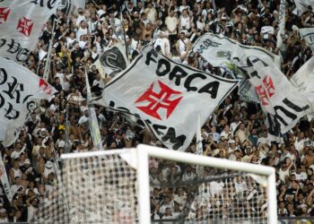 Vasco apresenta um desempenho próximo a 70% ao enfrentar mata-matas em São Januário.