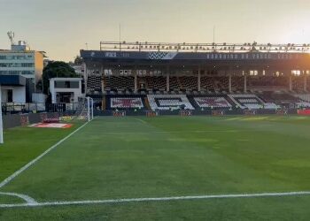 Assista ao vídeo de São Januário momentos antes do duelo entre Vasco e CSA.