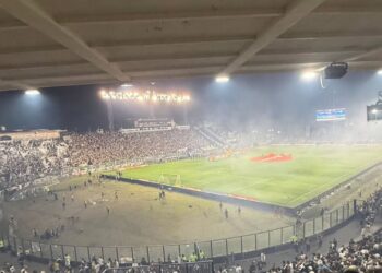 Cauan Barros compartilha imagem em São Januário.