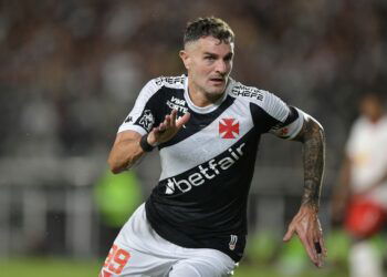 Vegetti se destaca como o máximo goleador do Brasil em 2025; confira a tabela de classificação.