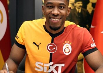 Além do Vasco, Spartak Moscou, Feyenoord e Anderlecht demonstram interesse pelo defensor Carlos Cuesta.