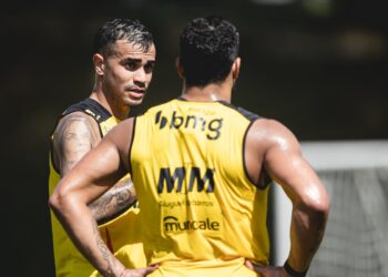 Hulk, Saravia, Fausto Vera e Reinier ficam de fora do confronto contra o Vasco neste domingo.