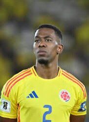 Galatasaray apenas cederá o defensor Carlos Cuesta em regime de empréstimo com cláusula de compra obrigatória.