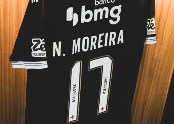 Descubra imagens do vestiário do Vasco em São Januário.