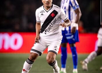 Vasco pode receber oferta de clube israelense por Mateus Carvalho.