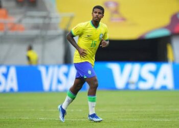 Jovem meio-campista Matheus Ferreira passou pelo Rio, mas retornará ao São Paulo para jogar novamente.