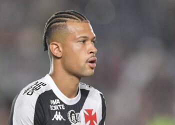 Vasco pretende conservar uma participação de aproximadamente 25% na futura venda do zagueiro João Victor pelo CSKA.