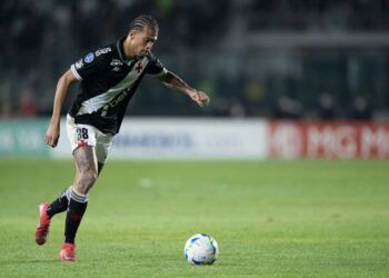 Com a saída de João Victor, Vasco evita o pagamento de 1 milhão de euros em bônus ao Benfica se se mantiver na Série A