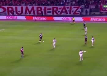 Vasco triunfou na partida final no Morumbi, cenário do confronto contra o Santos.