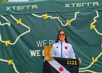 Maratonas Aquáticas: Gloria Raizer conquista o 2º lugar entre as mulheres nos 3km do Swim Challenge em Caraguatatuba