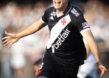 Lucas Piton se destaca como o principal passador e realizador de cruzamentos precisos entre todos os laterais do Campeonato Brasileiro.