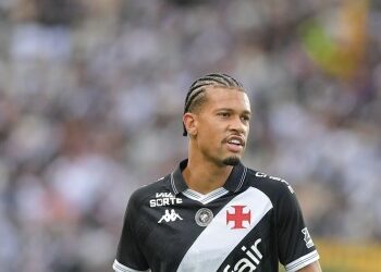 Vasco confirma a transferência de João Victor para o CSKA Moscou