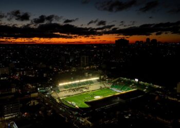 Confira a imagem do Estádio Alfredo Jaconi antes do confronto entre Juventude e Vasco.