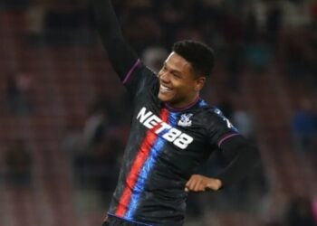 Vasco finaliza ajustes e avança na contratação de Matheus França