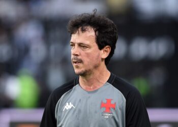 Diniz: ‘Vencer do jeito que vencemos o Santos e, em seguida, realizar os 2 jogos que fizemos, foram as 2 piores sob minha direção’