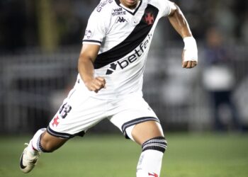 Veja os números de Cauan Barros em sua reestreia pelo Vasco.