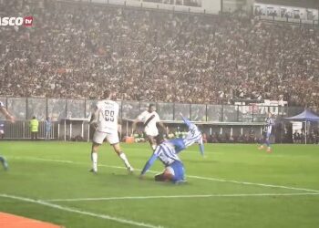 Vasco posta vídeo de São Januário: ‘Hoje é dia de mostrar amor’