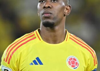 Vasco pode anunciar contratação de Carlos Cuesta nas próximas horas