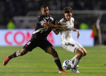 Vasco busca Paulo Henrique para o 2º jogo contra o Botafogo na Copa do Brasil