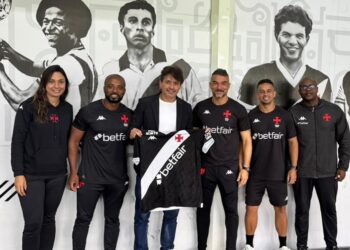 Preparador físico da Seleção conhece o CT Moacyr Barbosa