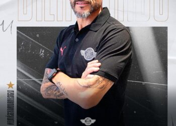 Ex-capitão do Vasco, Guiñazú é o novo técnico do Libertad