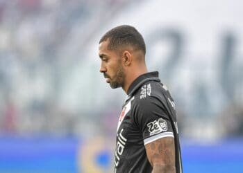 Vasco busca seus primeiros pontos no Brasileiro sem Paulo Henrique