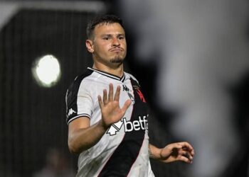 Hugo Moura é suspenso e desfalca o time contra o Ceará na próxima rodada