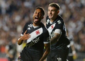 Lesão nos ligamentos do joelho de Jair é confirmada por exame