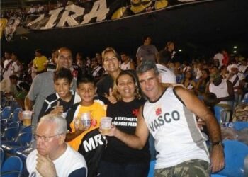 Torcedor do Vasco, Bruno Guimarães revive memórias no Maracanã