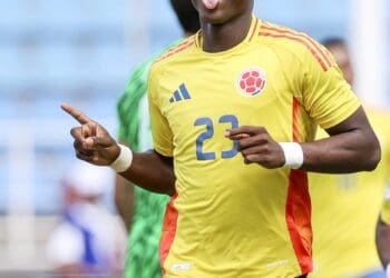 Especulado no Vasco, Néyser Villarreal fecha pré-contrato com o Cruzeiro