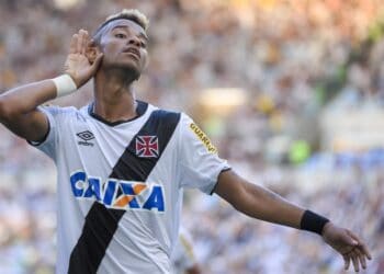 Rafael Silva apoia o Vasco e fala sobre provocações: ‘Falta isso no futebol’