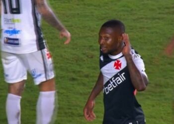 Vasco empresta Loide Augusto ao Rizespor