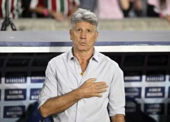 Renato Gaúcho: ‘Independentemente de quem passar, vai nos dar bastante trabalho’