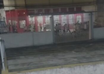 Duas pessoas são baleadas em Oswaldo Cruz em briga de torcidas antes de Botafogo x Vasco.