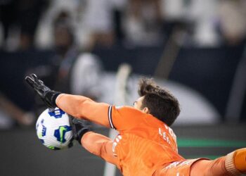 Vasco se classifica nos pênaltis na Copa do Brasil e iguala recordes de Cruzeiro e Athletico-PR pela 5ª vez seguida