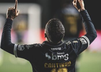 Philippe Coutinho: 18 gols e 14 assistências em 100 jogos pelo Vasco